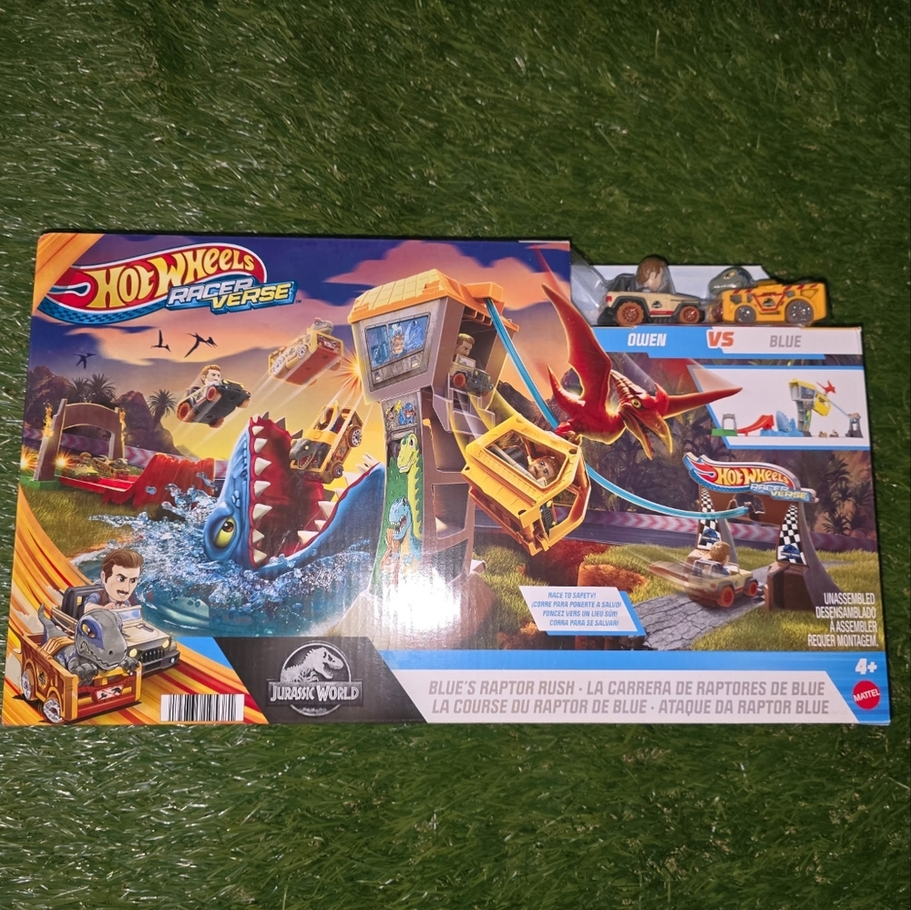 Hot Wheels Jurassic World Raptor Rush Playset - Yellow and Blue
